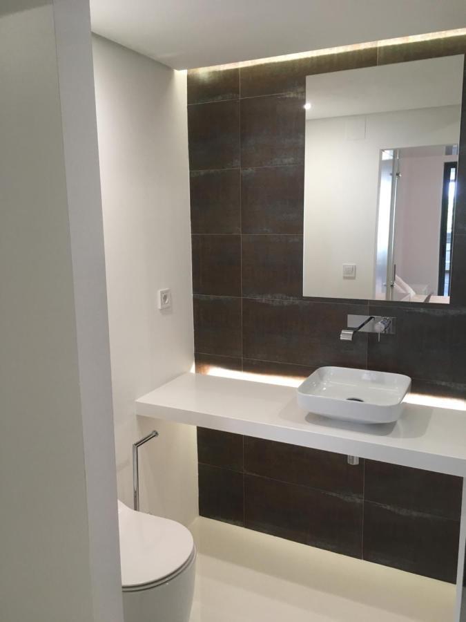 Bedrooms In Modern Guest House ألمادا المظهر الخارجي الصورة
