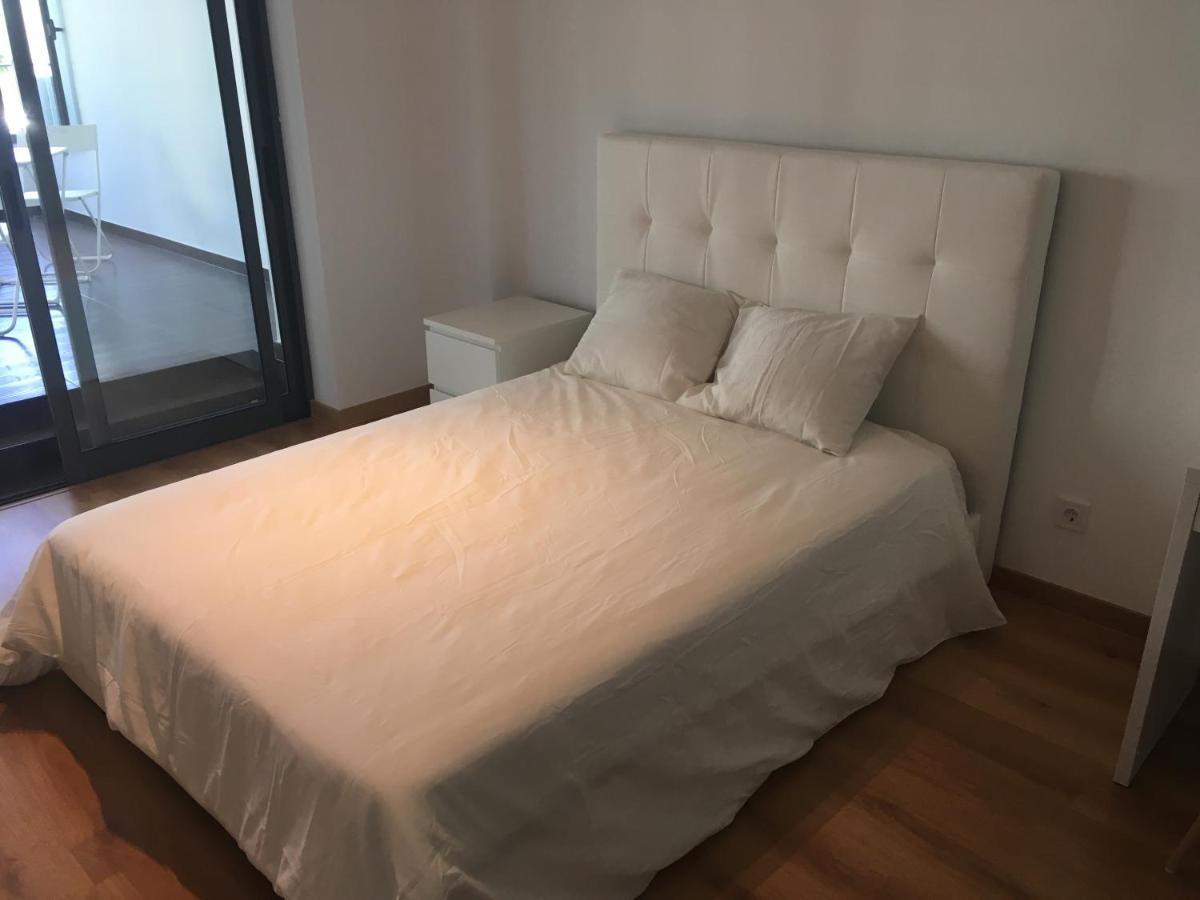 Bedrooms In Modern Guest House ألمادا المظهر الخارجي الصورة